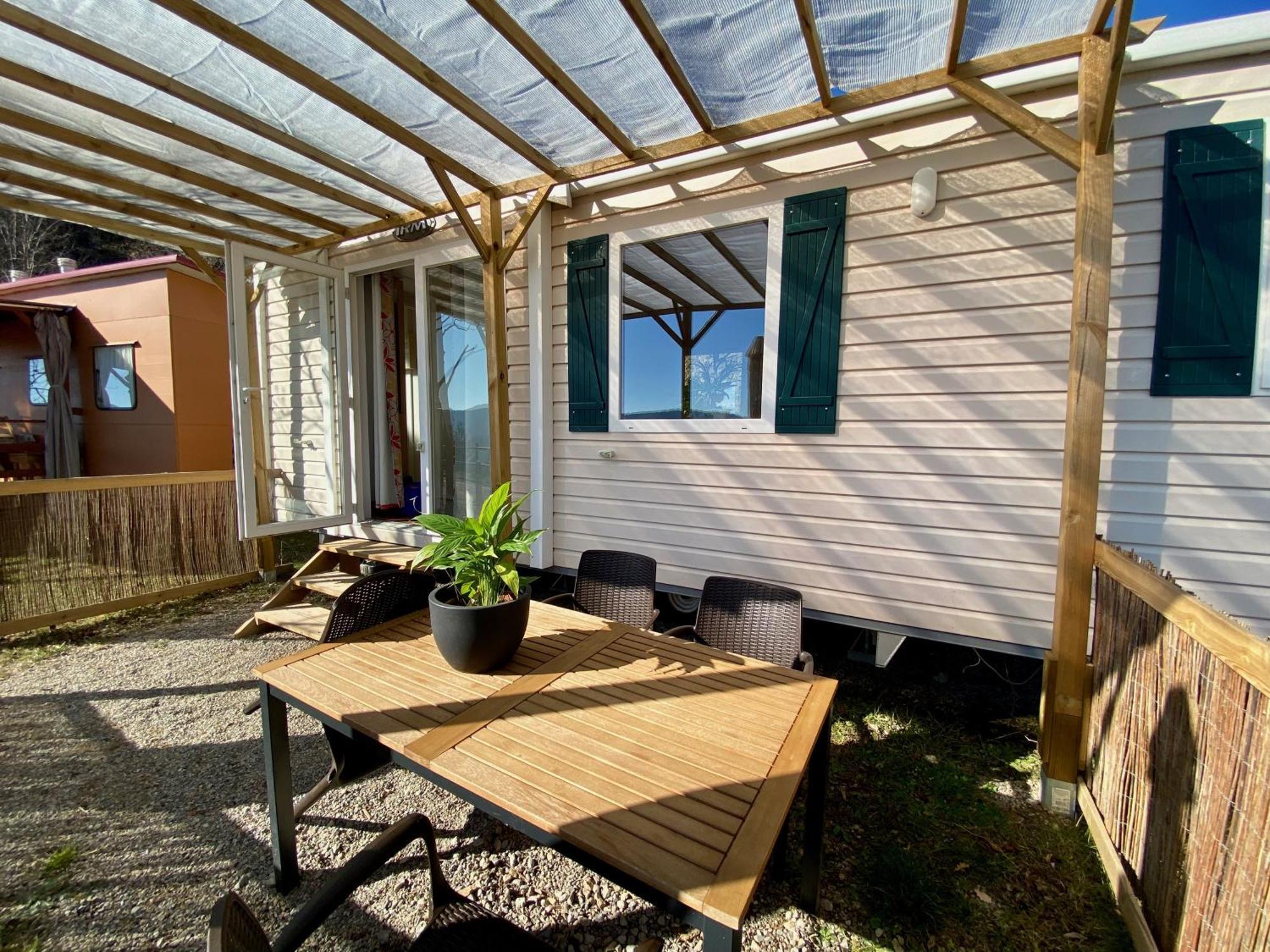 Campalans Hotel Rural Bungalows Mobilhomes Borredá Exterior photo