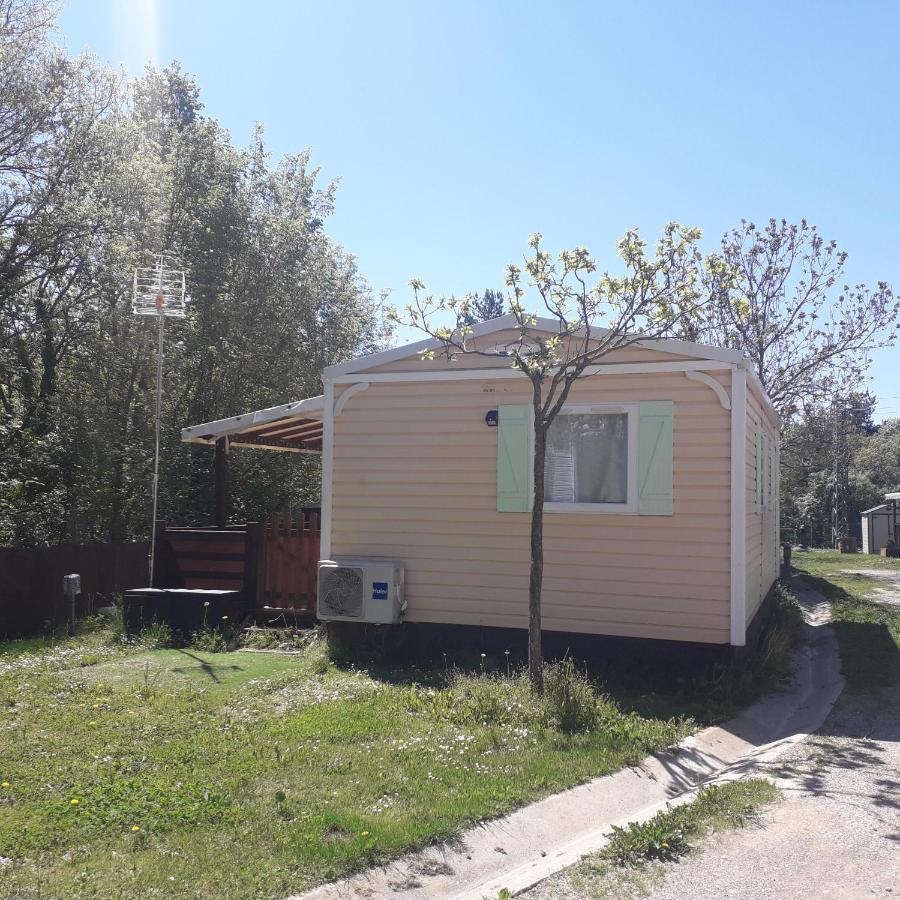 Campalans Hotel Rural Bungalows Mobilhomes Borredá Exterior photo